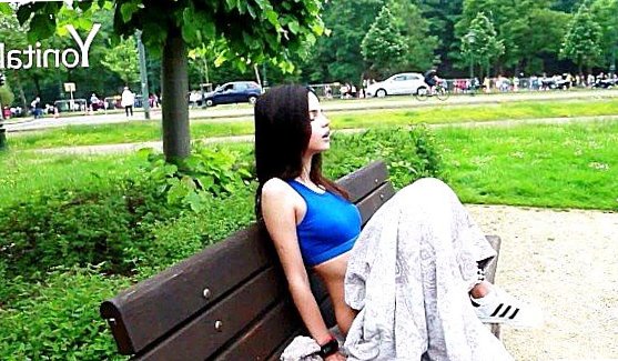 Порно Трахаются: Даже при поездке в метро, можно оттянуться по полной программе